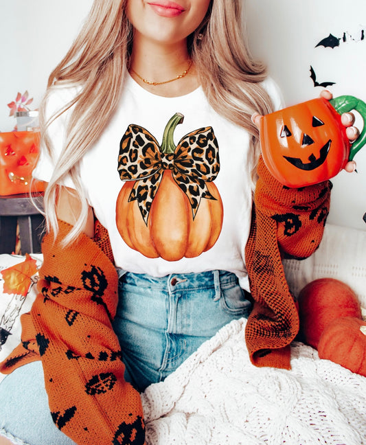 Western pumpkin/leopard pumpkin tee